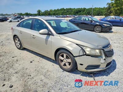 Czwarte zdjęcie samochodu z boku: 2014 CHEVROLET CRUZE LT VIN:1G1PC5SB7E7251610 - miniatura