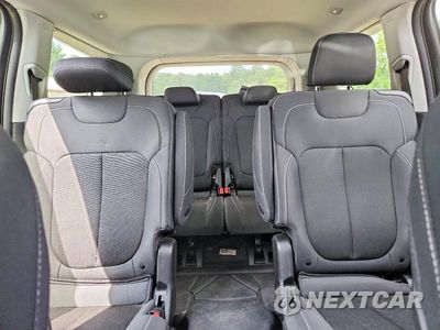 Zdjęcie 10 z 14 samochodu: 2023 JEEP GRAND CHEROKEE L LAREDO VIN:1C4RJKAG0P8781822 - miniatura