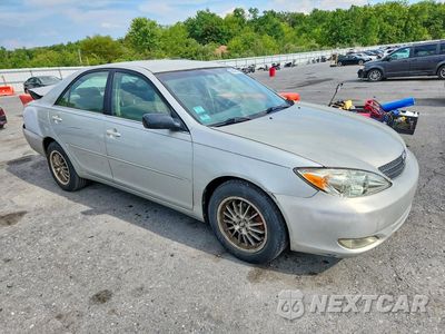 Czwarte zdjęcie samochodu z boku: 2003 TOYOTA CAMRY XLE VIN:4T1BE30K63U172698 - miniatura
