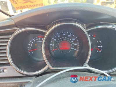 Zdjęcie 9 z 12 samochodu: 2012 KIA OPTIMA EX VIN:5XXGN4A64CG015520 - miniatura