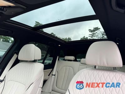 Zdjęcie 7 z 10 samochodu: 2022 BMW X5 XDRIVE45E VIN:5UXTA6C09N9J12211 - miniatura