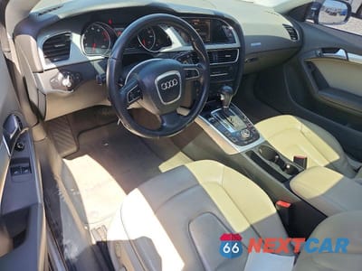Zdjęcie 8 z 12 samochodu: 2011 AUDI A5 PREMIUM PLUS VIN:WAULFAFR1BA004737 - miniatura