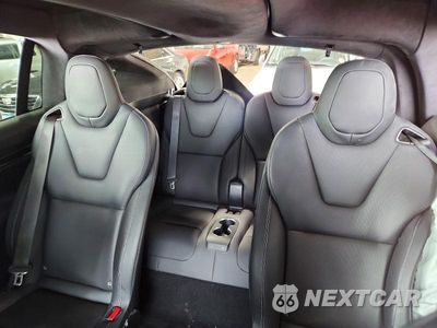 Zdjęcie 11 z 13 samochodu: 2022 TESLA MODEL X VIN:7SAXCBE60NF341411 - miniatura