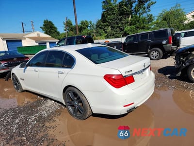 Drugie zdjęcie samochodu z przodu: 2010 BMW 750 I XDRIVE VIN:WBAKC6C55ACL67838 - miniatura