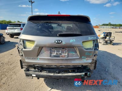 Zdjęcie 6 z 14 samochodu: 2018 KIA SORENTO LX VIN:5XYPG4A31JG417360 - miniatura