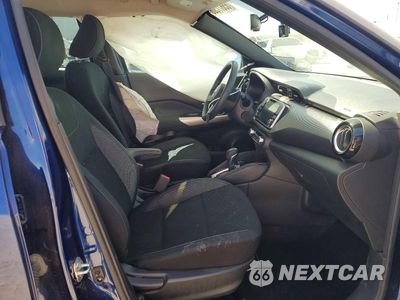 Zdjęcie 7 z 12 samochodu: 2019 NISSAN KICKS SV VIN:3N1CP5CU1KL561966 - miniatura