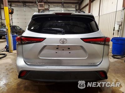 Zdjęcie 6 z 14 samochodu: 2021 TOYOTA HIGHLANDER XLE VIN:5TDGZRBH2MS542019 - miniatura