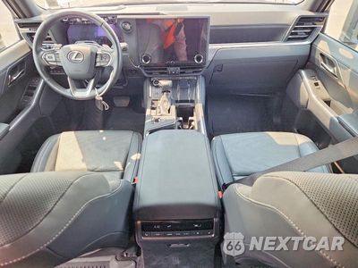 Zdjęcie 8 z 13 samochodu: 2024 LEXUS GX 550 PREMIUM+ VIN:JTJTBCDX6R5014143 - miniatura