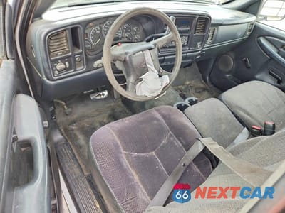 Zdjęcie 8 z 12 samochodu: 2001 CHEVROLET SILVERADO C1500 VIN:1GCEC14W21Z117349 - miniatura