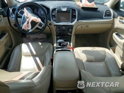 Zdjęcie 8 z 12 samochodu: 2013 CHRYSLER 300 VIN:2C3CCAAG7DH573022 - miniatura