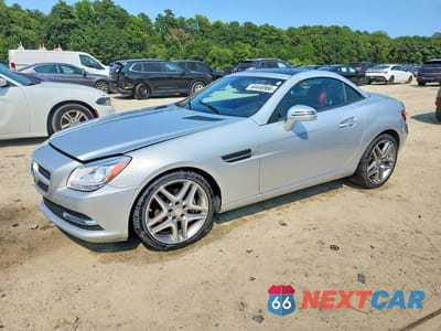 2015 MERCEDES-BENZ SLK 250 WDDPK4HA6FF096841 - główne zdjęcie licytacji z USA - miniatura