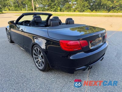 Trzecie zdjęcie samochodu z tyłu: 2011 BMW M3 VIN:WBSDX9C51BE783871 - miniatura