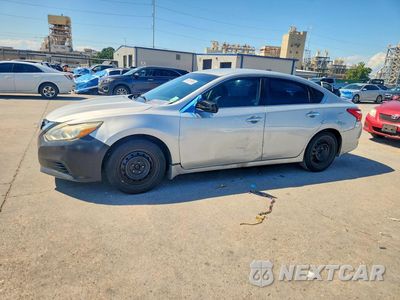 2017 NISSAN ALTIMA 2.5 S 1N4AL3AP1HC258357 - główne zdjęcie licytacji z USA - miniatura