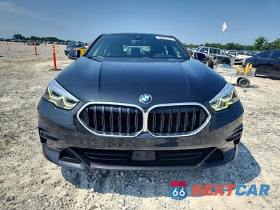 Piąte zdjęcie samochodu w środku: 2022 BMW 228I VIN:WBA53AK09N7K44211 - miniatura
