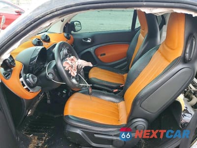 Zdjęcie 7 z 13 samochodu: 2016 SMART EQ FORTWO VIN:WMEFJ5DA5GK055745 - miniatura