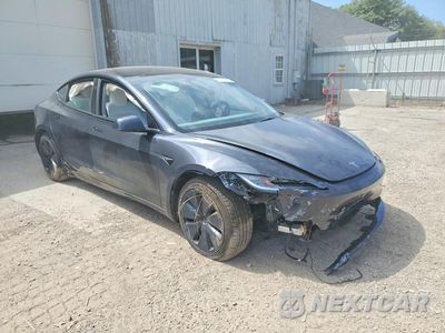 Czwarte zdjęcie samochodu z boku: 2024 TESLA MODEL 3 VIN:5YJ3E1EB7RF836756 - miniatura
