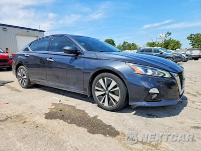 Czwarte zdjęcie samochodu z boku: 2019 NISSAN ALTIMA SL VIN:1N4BL4EV0KC102417 - miniatura