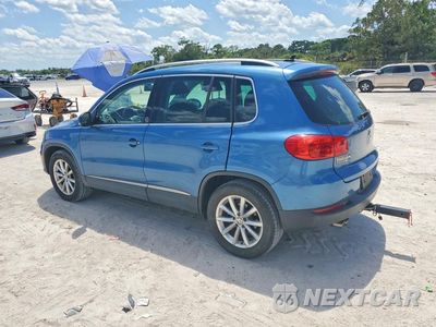 Drugie zdjęcie samochodu z przodu: 2017 VOLKSWAGEN TIGUAN WOLFSBURG VIN:WVGRV7AX4HW511065 - miniatura