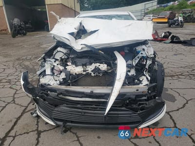 Piąte zdjęcie samochodu w środku: 2021 TOYOTA CAMRY LE VIN:4T1C11AK4MU551123 - miniatura