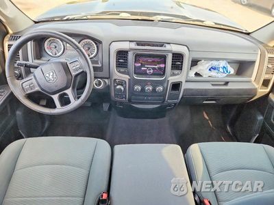 Zdjęcie 8 z 13 samochodu: 2018 RAM 1500 ST VIN:1C6RR7FG9JS221619 - miniatura