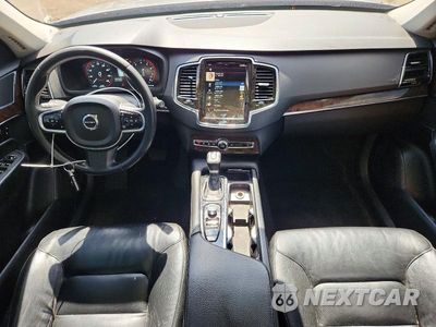 Zdjęcie 8 z 13 samochodu: 2016 VOLVO XC90 T6 VIN:YV4A22PK1G1088687 - miniatura