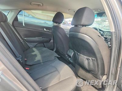 Zdjęcie 10 z 11 samochodu: 2017 KIA OPTIMA LX VIN:5XXGT4L35HG164485 - miniatura