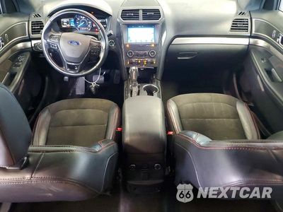 Zdjęcie 8 z 13 samochodu: 2018 FORD EXPLORER XLT VIN:1FM5K8D8XJGC86362 - miniatura