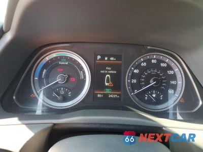 Zdjęcie 9 z 12 samochodu: 2021 HYUNDAI SONATA HYBRID SEL VIN:KMHL34JJ6MA027993 - miniatura