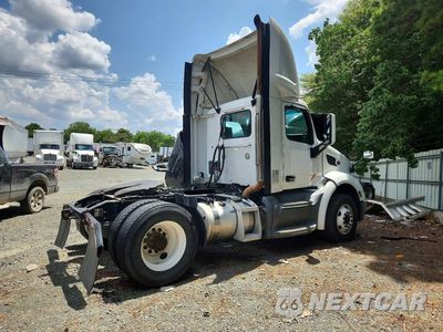 Trzecie zdjęcie samochodu z tyłu: 2018 PETERBILT 579 SEMI TRUCK VIN:1XPBA48X7JD477578 - miniatura
