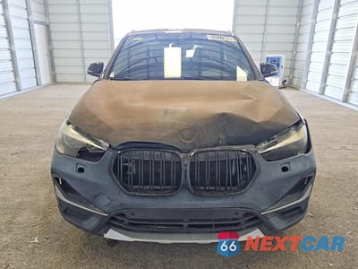 Piąte zdjęcie samochodu w środku: 2020 BMW X1 SDRIVE28I VIN:WBXJG7C08L5R12843 - miniatura