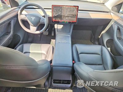 Zdjęcie 8 z 12 samochodu: 2024 TESLA MODEL Y VIN:7SAYGDEE4RF194401 - miniatura