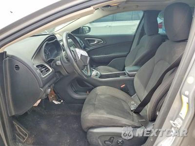 Zdjęcie 7 z 12 samochodu: 2015 CHRYSLER 200 LIMITED VIN:1C3CCCAB8FN621234 - miniatura