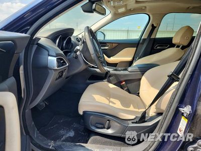 Zdjęcie 7 z 13 samochodu: 2017 JAGUAR F-PACE VIN:SADCS2BV1HA066434 - miniatura
