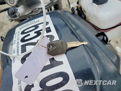 Zdjęcie 8 z 9 samochodu: 2011 KAWASAKI LE650 C VIN:JKALEEC1XBDA02881 - miniatura