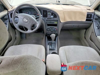 Zdjęcie 8 z 12 samochodu: 2006 HYUNDAI ELANTRA GLS VIN:KMHDN46D06U374786 - miniatura
