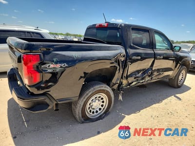 Trzecie zdjęcie samochodu z tyłu: 2023 CHEVROLET COLORADO VIN:1GCGTBEC6P1208618 - miniatura