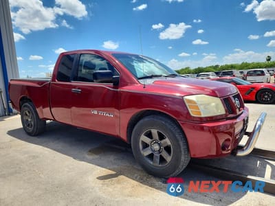 Czwarte zdjęcie samochodu z boku: 2005 NISSAN TITAN XE VIN:1N6BA06A45N523776 - miniatura