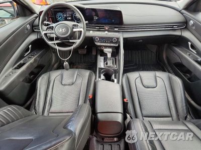Zdjęcie 8 z 12 samochodu: 2025 HYUNDAI ELANTRA LIMITED VIN:KMHLN4DJ0SU147743 - miniatura