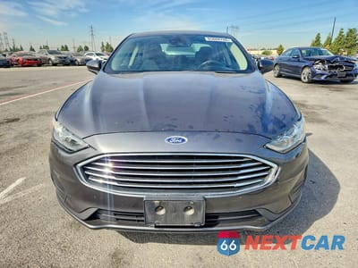 Piąte zdjęcie samochodu w środku: 2019 FORD FUSION SE VIN:3FA6P0HD0KR232264 - miniatura