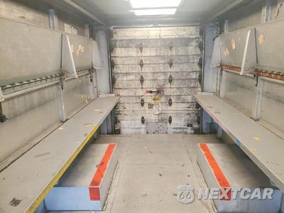 Zdjęcie 10 z 13 samochodu: 1999 FREIGHTLINER MT45 DELIVERY TRUCK VIN:4UZA4FF43XCA50338 - miniatura