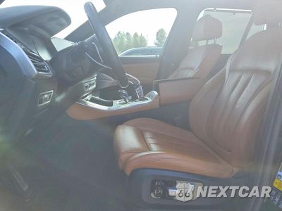 Zdjęcie 7 z 13 samochodu: 2021 BMW X5 M50I VIN:5UXJU4C05M9E82009 - miniatura
