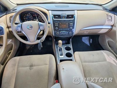 Zdjęcie 8 z 13 samochodu: 2015 NISSAN ALTIMA 2.5 S VIN:1N4AL3AP2FN913370 - miniatura