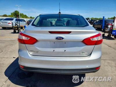 Zdjęcie 6 z 12 samochodu: 2012 FORD FOCUS SE VIN:1FAHP3F21CL424675 - miniatura