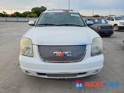 Piąte zdjęcie samochodu w środku: 2007 GMC YUKON XL C1500 VIN:1GKFC16077J187096 - miniatura