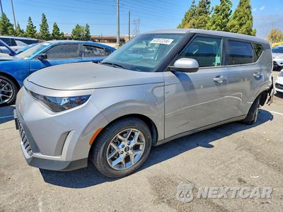 2023 KIA SOUL LX KNDJ23AU5P7861015 - główne zdjęcie licytacji z USA - miniatura