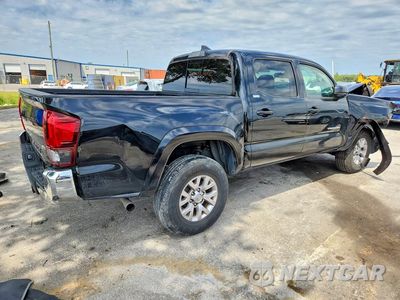 Trzecie zdjęcie samochodu z tyłu: 2018 TOYOTA TACOMA SR5 V6 VIN:5TFAZ5CN4JX070415 - miniatura