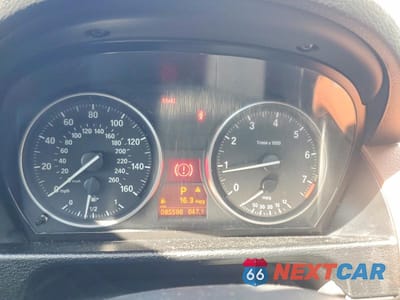 Zdjęcie 9 z 13 samochodu: 2013 BMW X1 XDRIVE28I VIN:WBAVL1C59DVR82045 - miniatura