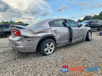 Trzecie zdjęcie samochodu z tyłu: 2014 DODGE CHARGER SE VIN:2C3CDXBGXEH370304 - miniatura