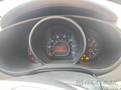 Zdjęcie 9 z 12 samochodu: 2019 KIA SOUL BASE VIN:KNDJN2A2XK7013107 - miniatura