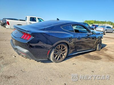 Trzecie zdjęcie samochodu z tyłu: 2024 FORD MUSTANG VIN:1FA6P8TH9R5137370 - miniatura